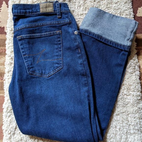 Zena cropped jeans with cuffs - Picture 1 of 10